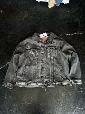 Levi's Women's Plus Size Trucker Jacket Washed Black 3X